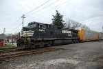 NS 9454 lugs autoracks west.